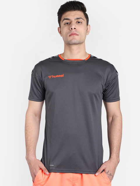 

hummel Men Grey Solid Round Neck T-shirt