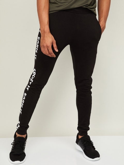 

Kappa Men Black & White Printed Joggers