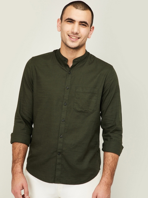 

CODE by Lifestyle Men Olive Green Regular Fit Solid Casual Shirt