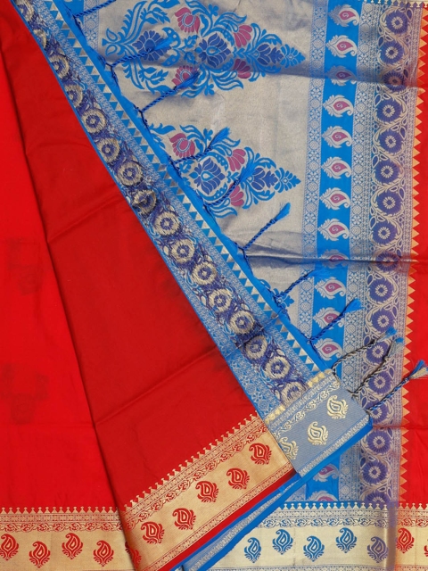 

Bangalore Silk Emporium Red Solid Saree