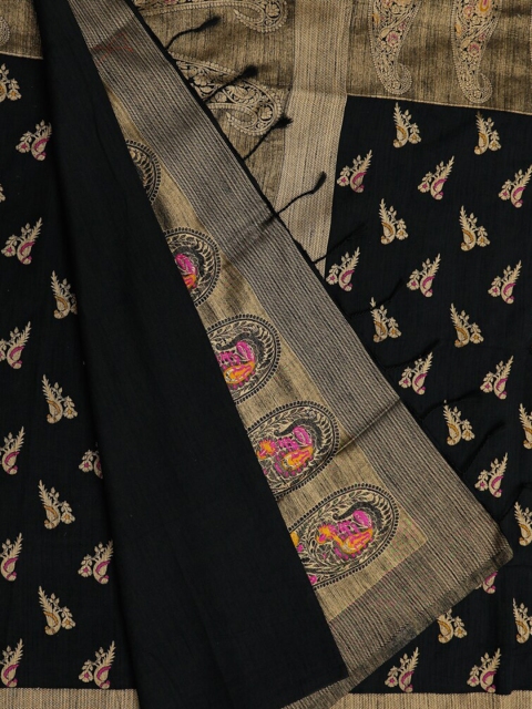 

Bangalore Silk Emporium Black Embroidered Saree
