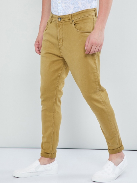 

max Men Brown Slim Fit Jeans
