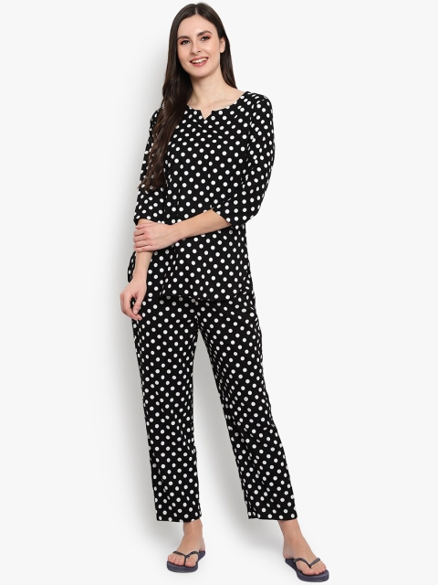 

Desi Rang Women Black & White Printed Night suit