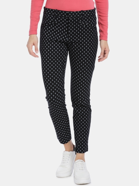 

GAP Women Black & White Skinny Fit Printed Regular Trousers