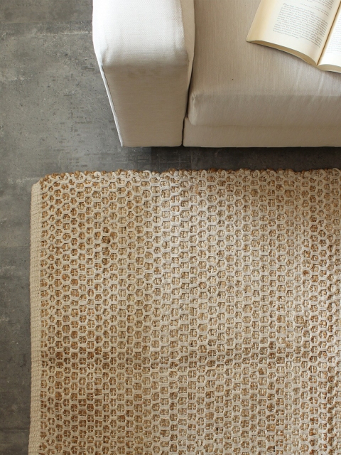 

House This Aadu Floor Mat-Beige