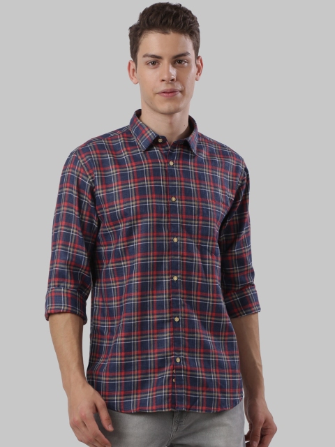 

Next Look Men Navy Blue & Red Regular Fit Checked Casual Shirt