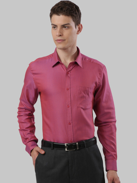 

Next Look Men Maroon Regular Fit Solid Casual Shirt