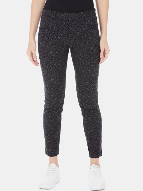 

GAP Women Grey Skinny Fit Printed Regular Trousers