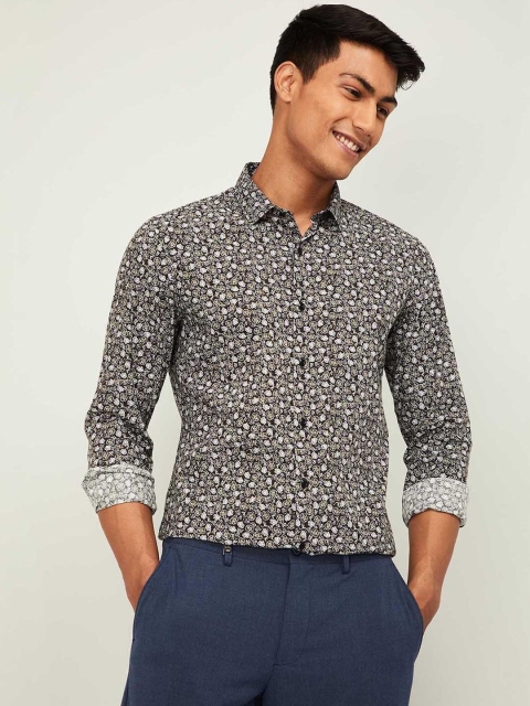 

Bossini Men Olive Green & White Regular Fit Floral Printed Casual Shirt