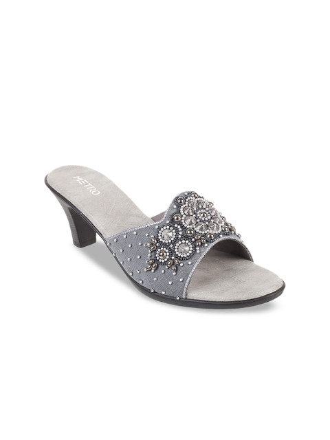 

Metro Women Grey Embellished Sandals