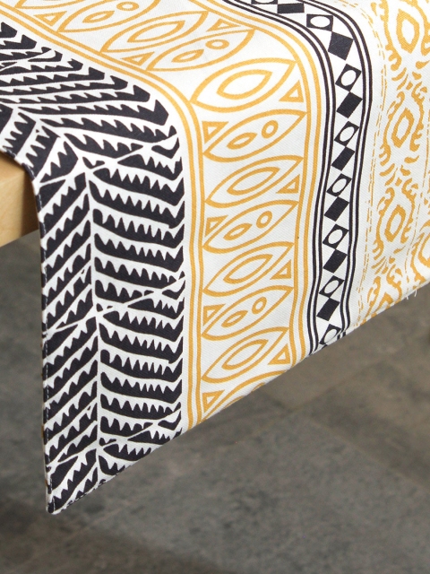 

House This White & Yellow Printed Cotton Table Runner