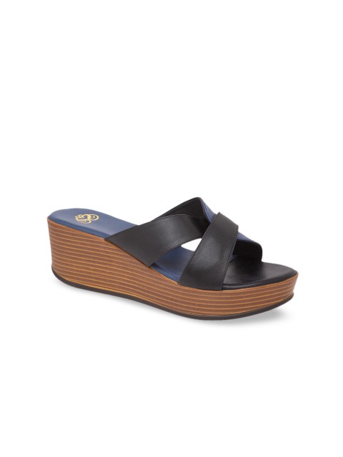 

Sole To Soul Women Black & Blue Colourblocked Heels