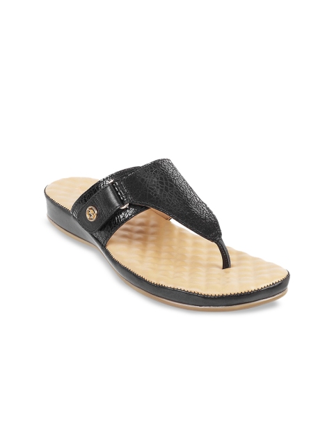 

Metro Women Black Solid Sandals