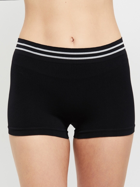 

max Women Black Solid Boy Shorts