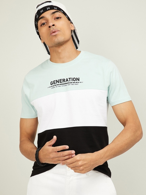 

Bossini Men Green Striped Round Neck T-shirt