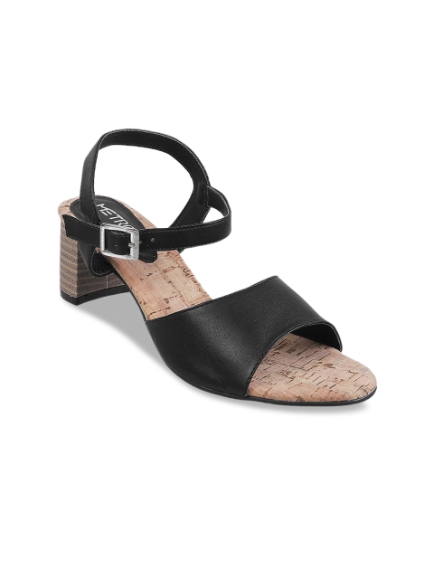 

Metro Women Black Solid Pumps
