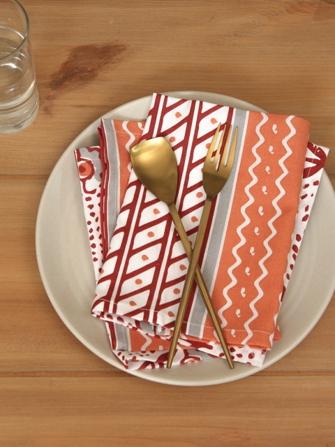 

House This Set of 2 Red & Peach-Coloured Sarovar Printed Napkins