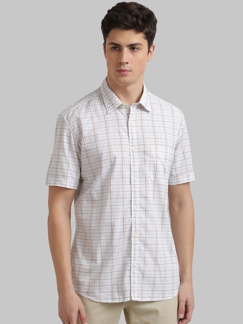 

Parx Men White & Beige Slim Fit Checked Casual Shirt