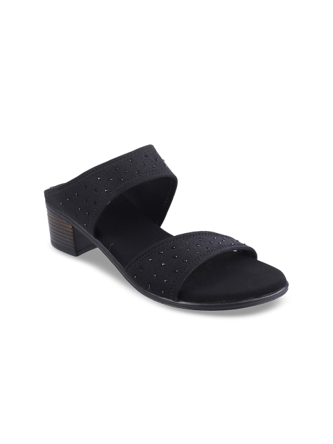Metro Women Black Solid Sandals