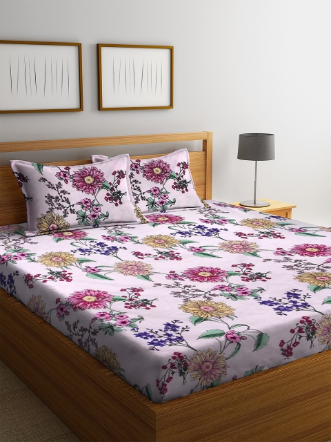 

Neudis Pink & Green Double King Bedsheet With 2 Pillow Covers