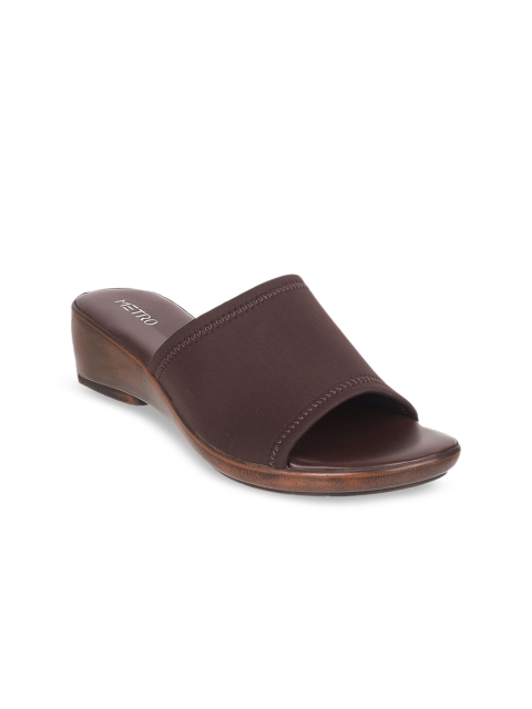 

Metro Women Brown Solid Mules