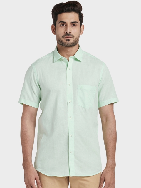 

ColorPlus Men Green Tailored Fit Solid Casual Shirt