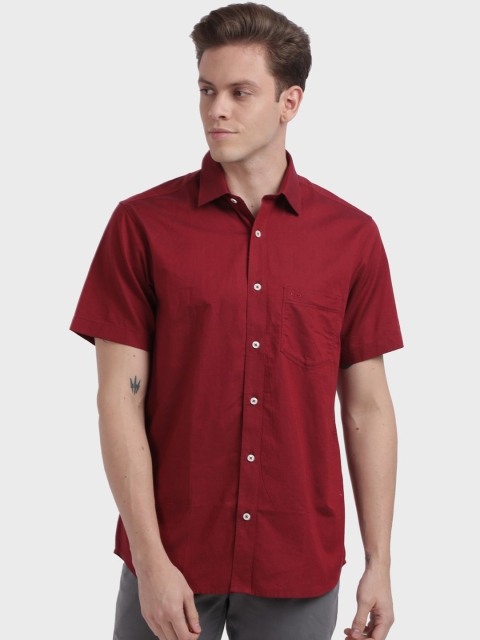

ColorPlus Men Red Tailored Fit Solid Casual Shirt