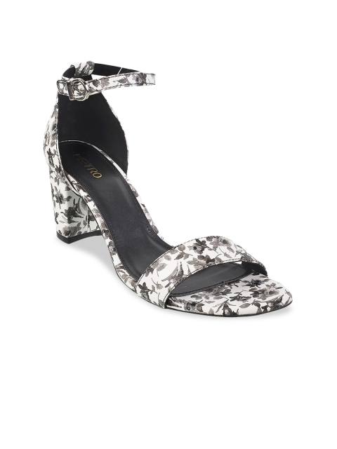 

Metro Women Black Printed Sandals