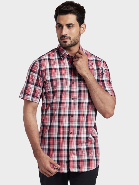 

ColorPlus Men Maroon Tailored Fit Checked Casual Shirt