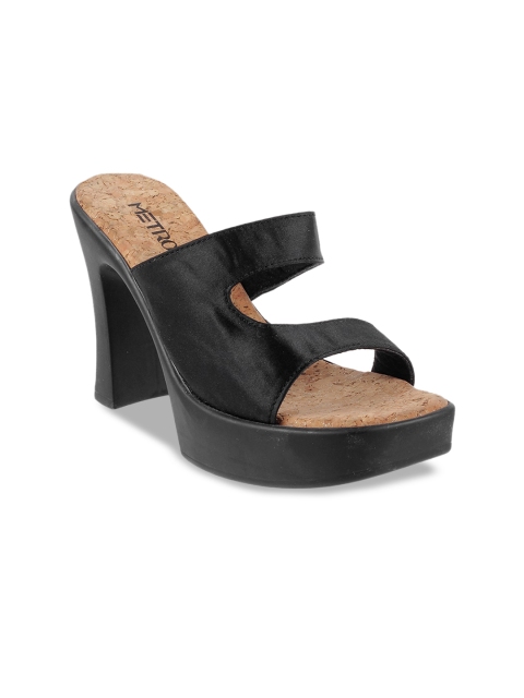 

Metro Women Black Solid Sandals