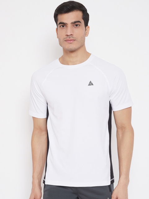 

Athleto Men White Solid Round Neck T-shirt