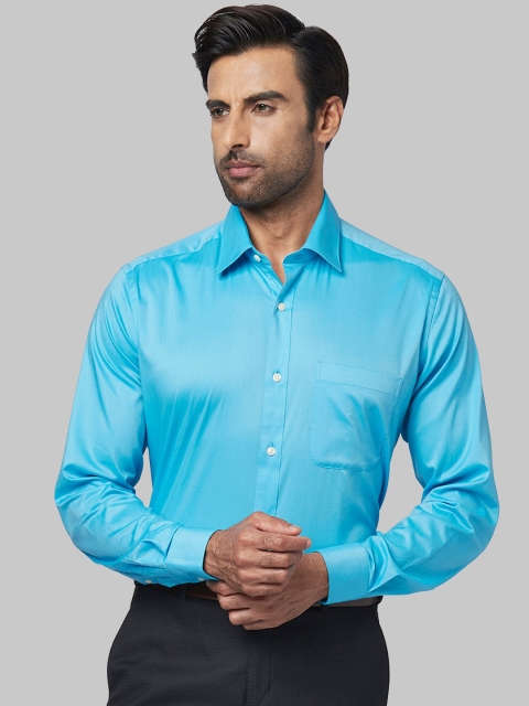 

Raymond Men Blue Regular Fit Solid Formal Shirt