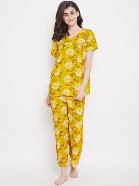 

Clovia Women Mustard Yellow & Brown Printed Maternity Night Suit