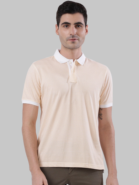 

Next Look Men Yellow Solid Polo Collar T-shirt