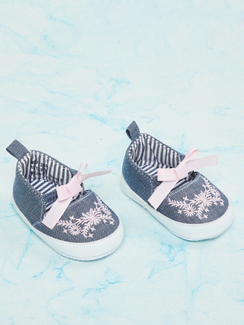 max Girls Blue Embroidered Slip-On Sneakers