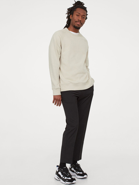 

H&M Men Off-White Solid Sweatshirt Regular Fit