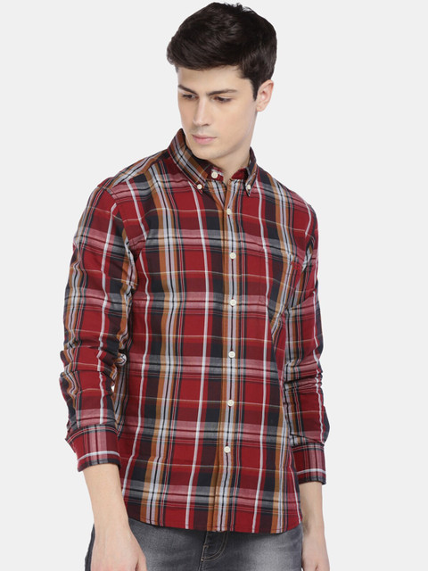 

Aeropostale Men Red & Black Regular Fit Checked Cotton Casual Shirt