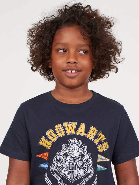 

H&M Boys Navy Blue Printed T-shirt