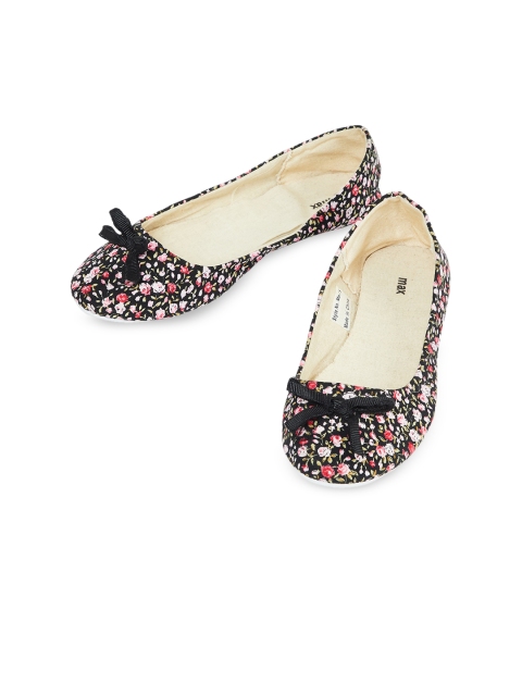 

max Girls Black Printed Canvas Ballerinas