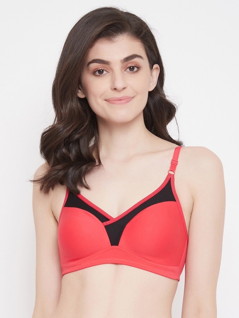 

Clovia Red & Black Colourblocked Non-Wired Non Padded T-shirt Bra BR0771M1432B