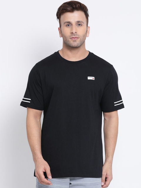 

New Balance Men Black Solid Round Neck T-shirt