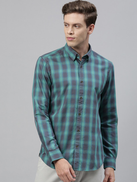 

RARE RABBIT Men Green & Purple Tailored Fit Checked Casual Shirt