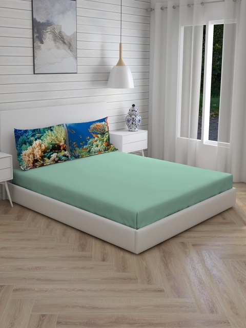

Boutique Living India Green & Blue Solid 200 TC Cotton Double King Bedsheet With 2 Pillow Covers