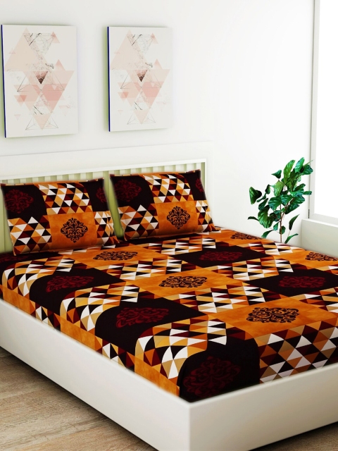 

Salona Bichona Orange & White Geometric Printed 120 TC Cotton 1 King Bedsheet With 2 Pillow Covers