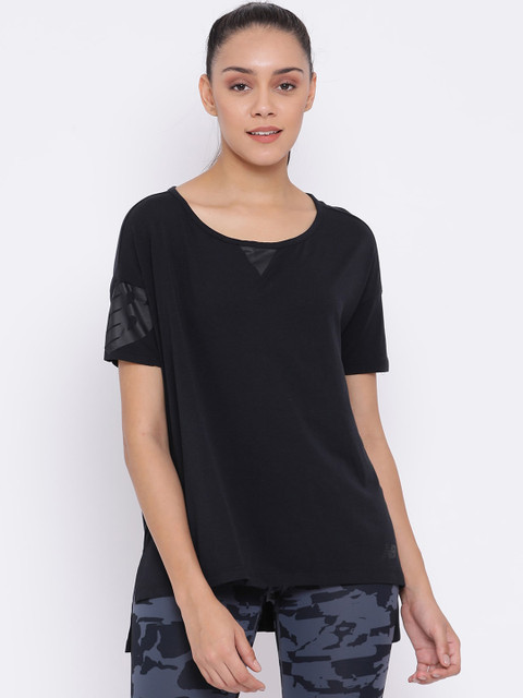 

New Balance Women Black Solid V-Neck T-shirt