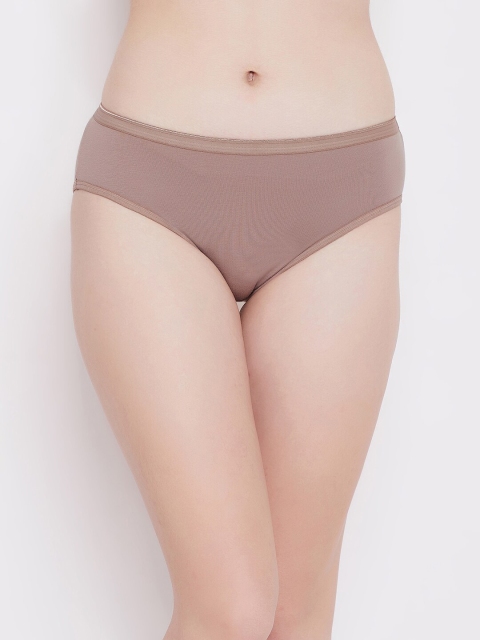 

Clovia Women Beige Solid Hipster Briefs-PN2597A24M