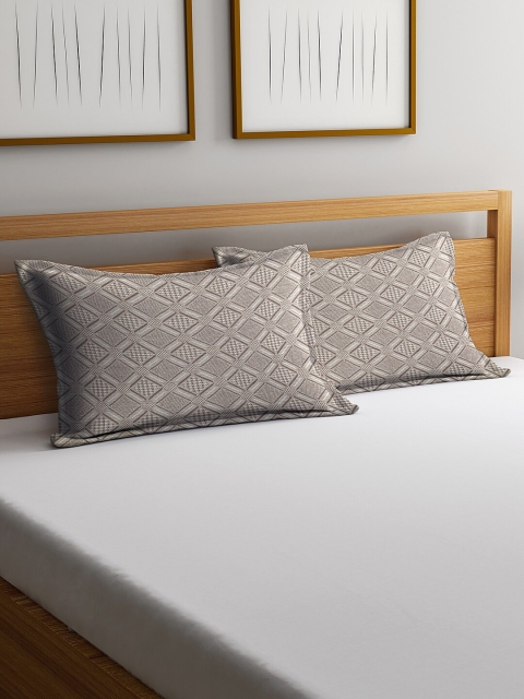 

NEUDIS Set of 2 Brown & Off-White Self-Design Pillow Covers