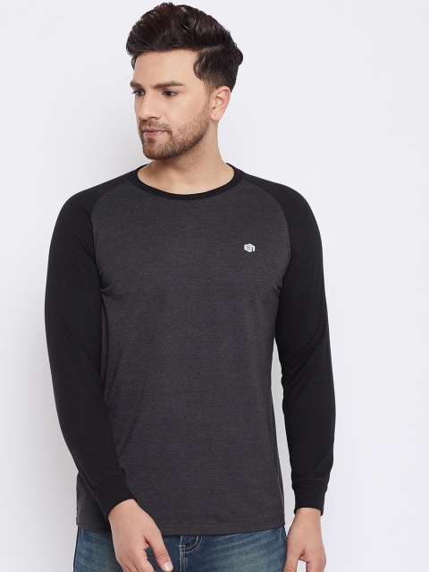 

Bishop Cotton Men Charcoal Grey & Black Colourblocked Round Neck T-shirt