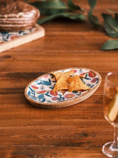 

Chumbak Cream-Coloured & Blue Printed Handmade Wooden Snack Platter