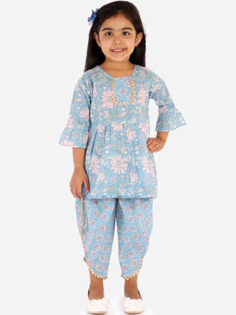 

Chipbeys Girls Blue Printed Kurti with Dhoti Pants